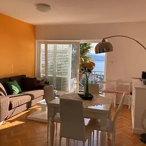  Apartment Kaki Nur 5 Minuten über Die Treppe Zum Strand, Mit Fantastischer Aussicht Und Freiem Parken Kroatien